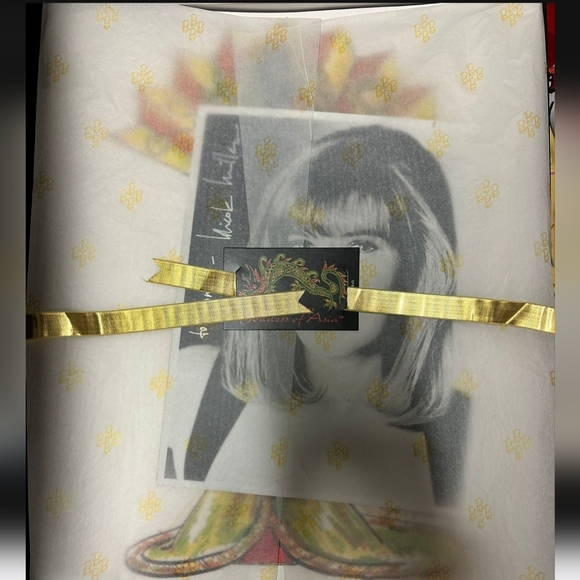 1998 Bob Mackie Fantasy Goddess of Asia Barbie 12" Doll New in Box - Picture 2 of 4